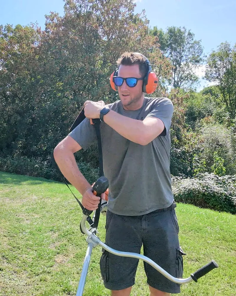 Getting the strimmer harnessed up